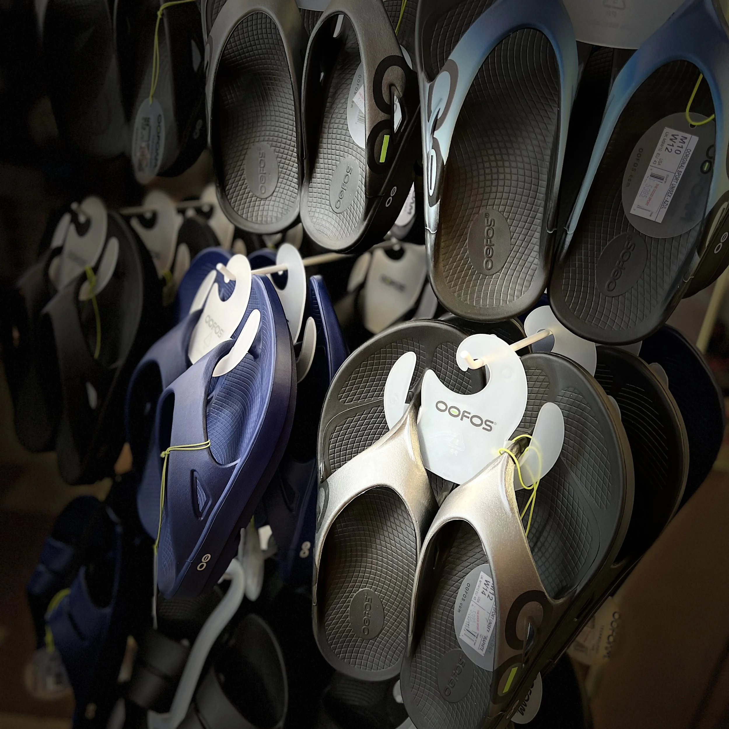 Oofos vs crocs sales